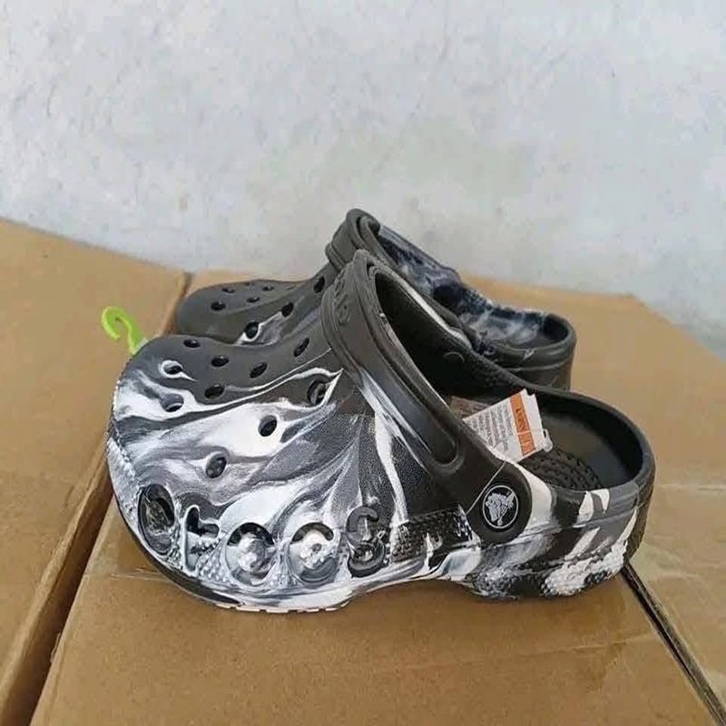 Crocs Paletten Grosshandel ab Zentrallager Deutschland