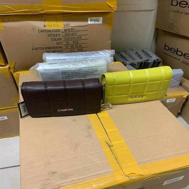Modische Handtaschen Paletten kaufen ab Zentrallager Deutschland