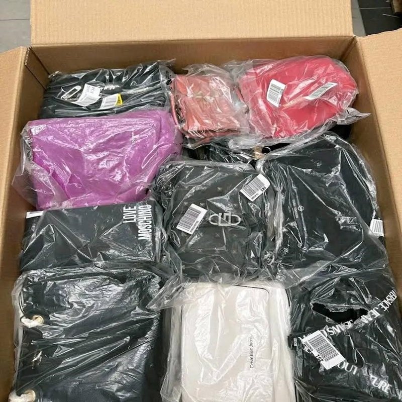 Modische Handtaschen Paletten kaufen_ab Zentrallager