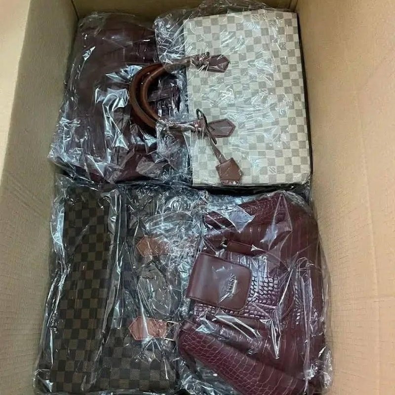 Modische Handtaschen_Paletten kaufen 200 Top